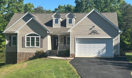 Photo #1 of 147 Shawnee Court, Madison Heights, VA 0.8 acres