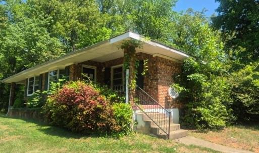 Photo #2 of 1004 Lakeview Drive, Lynchburg, VA 0.4 acres