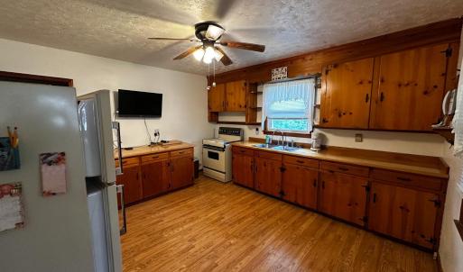 Photo #5 of 269 Thomas Road, Madison Heights, VA 1.9 acres