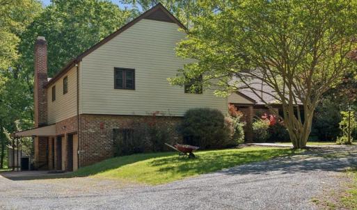 Photo #2 of 211 Oakcroft Dr, Madison Heights, VA 5.3 acres