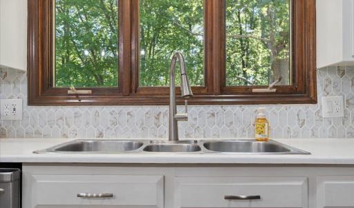 Photo #20 of 211 Oakcroft Dr, Madison Heights, VA 5.3 acres