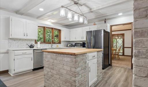 Photo #14 of 211 Oakcroft Dr, Madison Heights, VA 5.3 acres