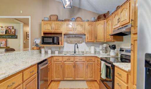 Newly updated Kitchen spaces & appliances
