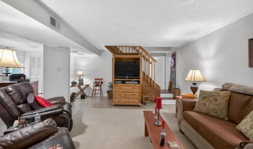 Photo #33 of 132 Windsor Lane, Lynchburg, VA 0.5 acres