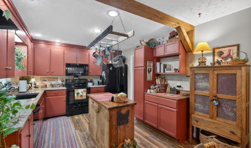 Photo #11 of 132 Windsor Lane, Lynchburg, VA 0.5 acres