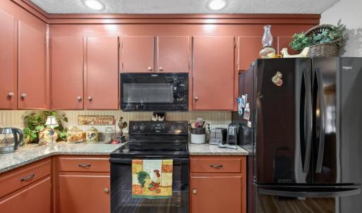 Photo #13 of 132 Windsor Lane, Lynchburg, VA 0.5 acres