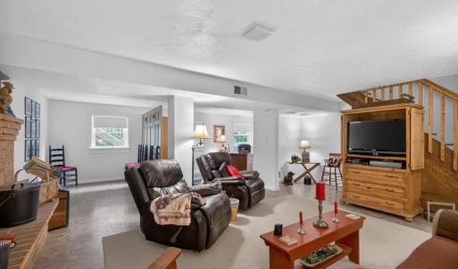 Photo #34 of 132 Windsor Lane, Lynchburg, VA 0.5 acres