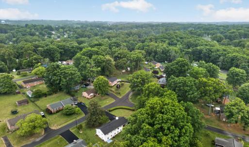 Photo #78 of 132 Windsor Lane, Lynchburg, VA 0.5 acres