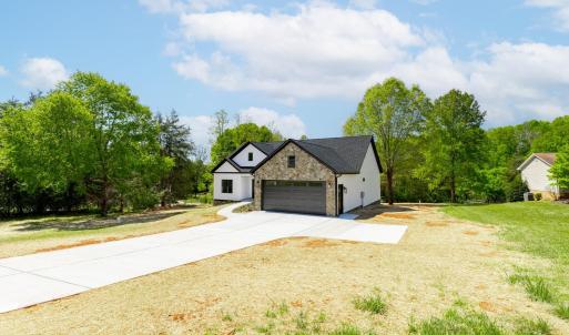 Photo #61 of 2404 Twin Lake Dr, Bedford, VA 1.0 acres