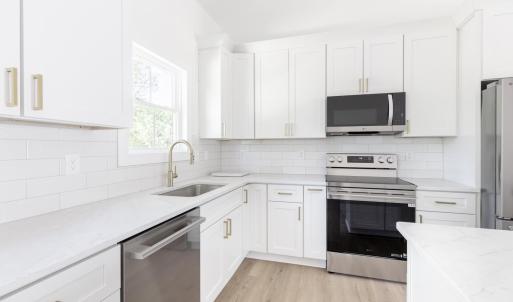 Photo #17 of 2404 Twin Lake Dr, Bedford, VA 1.0 acres