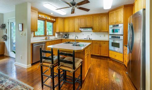 Photo #8 of 3563 Round Hill Road, Lynchburg, VA 0.6 acres