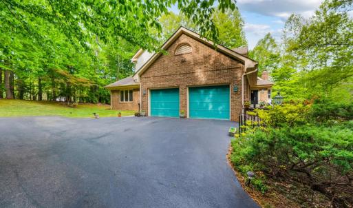 Photo #53 of 3563 Round Hill Road, Lynchburg, VA 0.6 acres