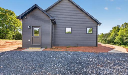 Photo #35 of 9041 Stonewall Road, Appomattox, VA 2.2 acres