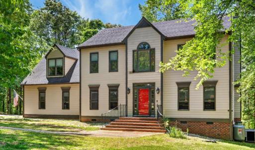 Photo #1 of 209 Smith Drive, Farmville, VA 0.9 acres