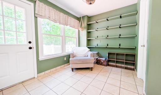 Breakfast nook area attached to the kitchen