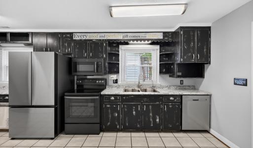 Photo #8 of 411 Oakridge Boulevard, Lynchburg, VA 0.2 acres