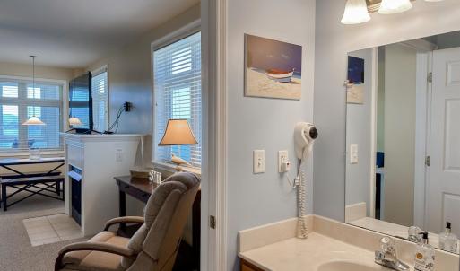 Photo #18 of 1273 Graves Harbor Trail, Huddleston, VA