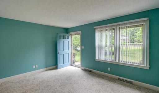 Photo #32 of 308 Robin Drive, Lynchburg, VA 0.4 acres