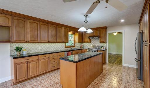 Photo #15 of 308 Robin Drive, Lynchburg, VA 0.4 acres