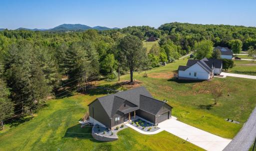 Photo #3 of 1837 Wingfield Drive, Goode, VA 1.0 acres