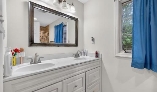 Photo #33 of 111 Oaklawn Terrace, Gretna, VA 5.2 acres