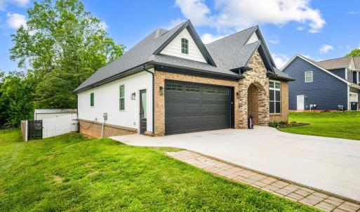 Photo #30 of 103 Phillips Circle, Lynchburg, VA 0.4 acres