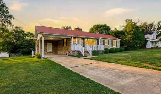 Photo #1 of 402 Prospect Rd, Hurt, VA 1.9 acres