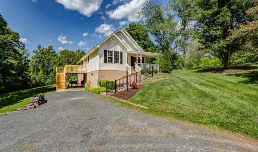 Photo #11 of 433 Stratford Road, Concord, VA 0.9 acres