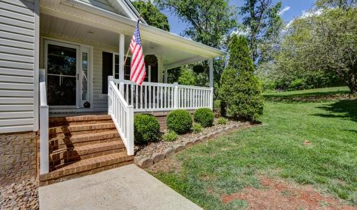 Photo #10 of 433 Stratford Road, Concord, VA 0.9 acres