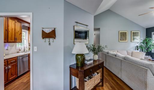 Photo #14 of 433 Stratford Road, Concord, VA 0.9 acres