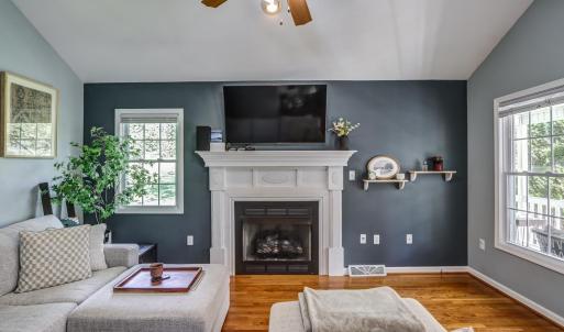 Photo #12 of 433 Stratford Road, Concord, VA 0.9 acres