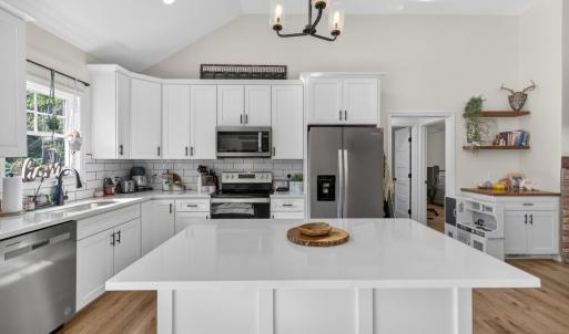 Photo #12 of 2146 Stonewall Road, Concord, VA 1.0 acres