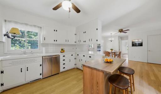 Photo #7 of 2935 Ravenwood Drive, Lynchburg, VA 0.5 acres