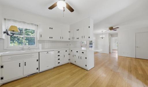 Photo #42 of 2935 Ravenwood Drive, Lynchburg, VA 0.5 acres