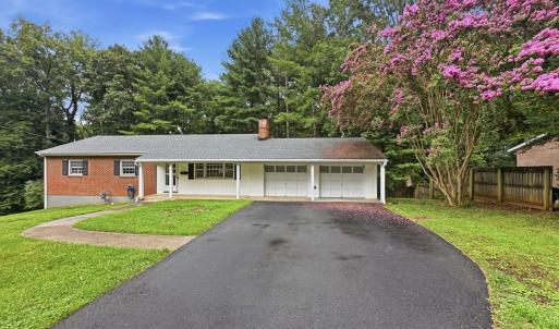 Photo #2 of 2044 Indian Hill Road, Lynchburg, VA 0.6 acres