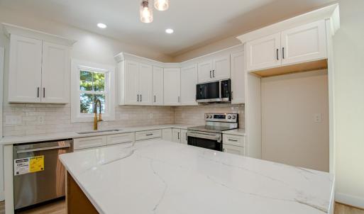Photo #13 of 1033 Ivy Woods Drive, Forest, VA 0.5 acres
