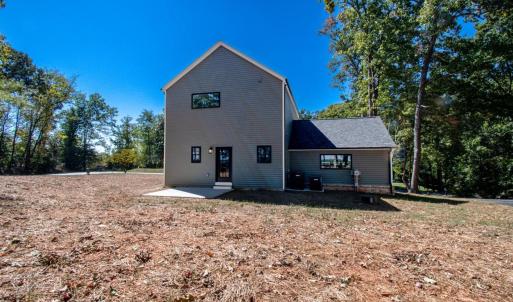 Photo #32 of 1033 Ivy Woods Drive, Forest, VA 0.5 acres