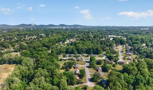 Photo #32 of 612 Burton Creek Place, Lynchburg, VA 1.0 acres