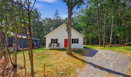 Photo #3 of 1063 Precinct, Huddleston, VA