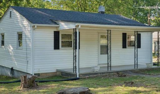 Photo #4 of 8868 Rockford School Rd, Gretna, VA 0.8 acres
