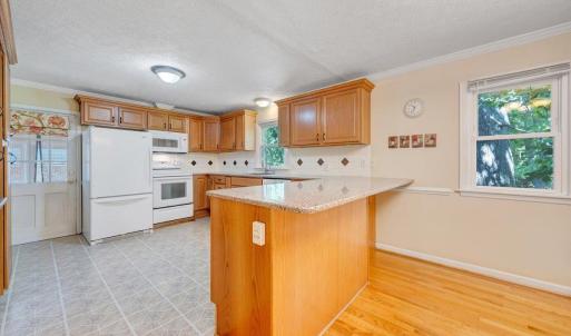 Photo #8 of 405 Oakland Circle, Lynchburg, VA 0.5 acres