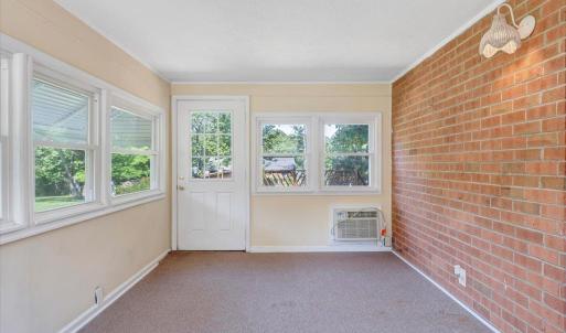 Photo #12 of 405 Oakland Circle, Lynchburg, VA 0.5 acres