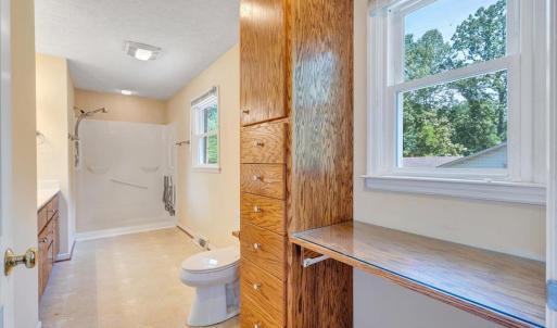 Photo #16 of 405 Oakland Circle, Lynchburg, VA 0.5 acres