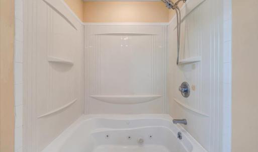 Photo #23 of 405 Oakland Circle, Lynchburg, VA 0.5 acres