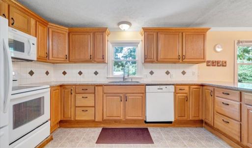Photo #9 of 405 Oakland Circle, Lynchburg, VA 0.5 acres