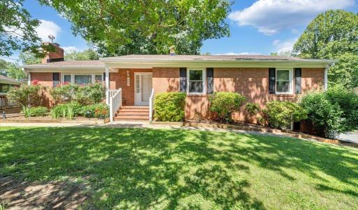 Photo #2 of 405 Oakland Circle, Lynchburg, VA 0.5 acres