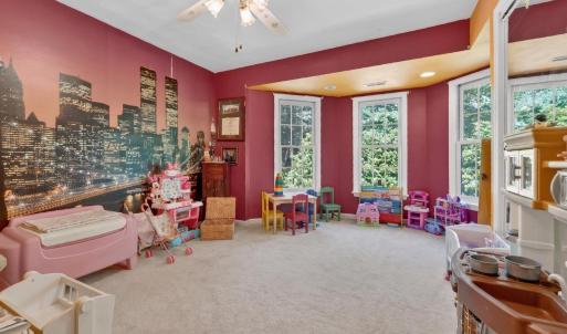Photo #31 of 24 Queen Regent Court, Blue Ridge, VA 0.5 acres
