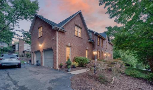 Photo #2 of 24 Queen Regent Court, Blue Ridge, VA 0.5 acres