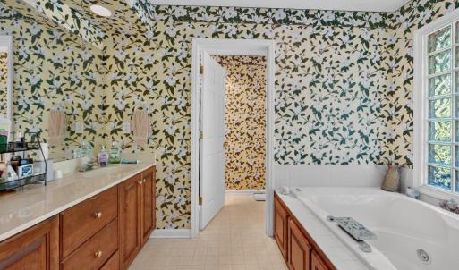 Photo #23 of 24 Queen Regent Court, Blue Ridge, VA 0.5 acres