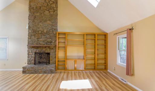 Photo #5 of 369 Juniper Drive, Lynchburg, VA 0.6 acres